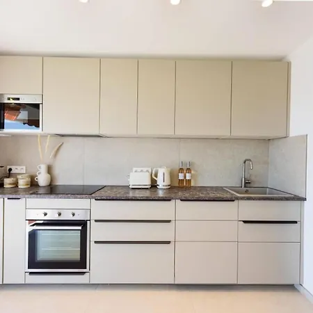 Apartment 2p Standing, A Pied, Vue Mer, Garage. - 2p Standing, A Pied, Vue Mer, Garage. Mae-2703 *