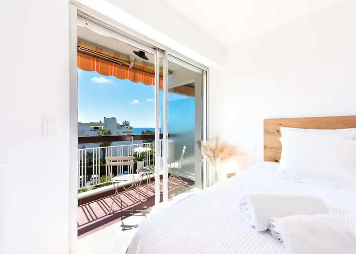 2p Standing, A Pied, Vue Mer, Garage. - 2p Standing, A Pied, Vue Mer, Garage. Mae-2703 * Vallauris