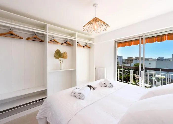 Apartment 2p Standing, A Pied, Vue Mer, Garage. - 2p Standing, A Pied, Vue Mer, Garage. Mae-2703 *